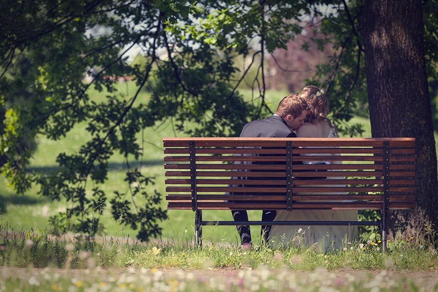 Hochzeitsfotograf Herrenberg, im Park des Erholungsheims in Gültstein