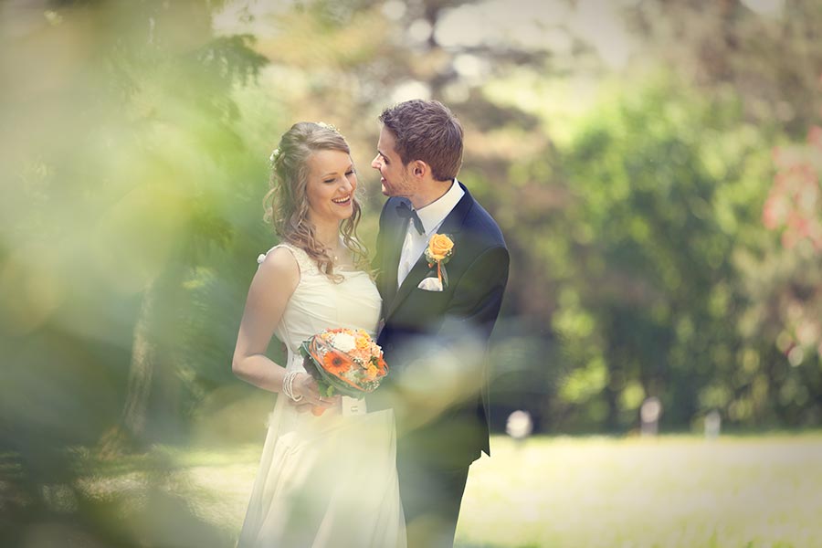 Hochzeitsfotograf Herrenberg, im Park des Erholungsheims in Gültstein