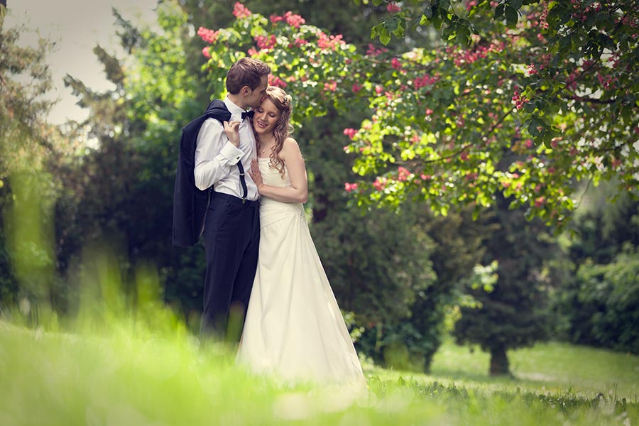 Hochzeitsfotograf Herrenberg, im Park des Erholungsheims in Gültstein