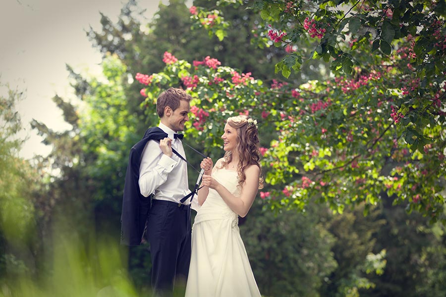 Hochzeitsfotograf Herrenberg, im Park des Erholungsheims in Gültstein