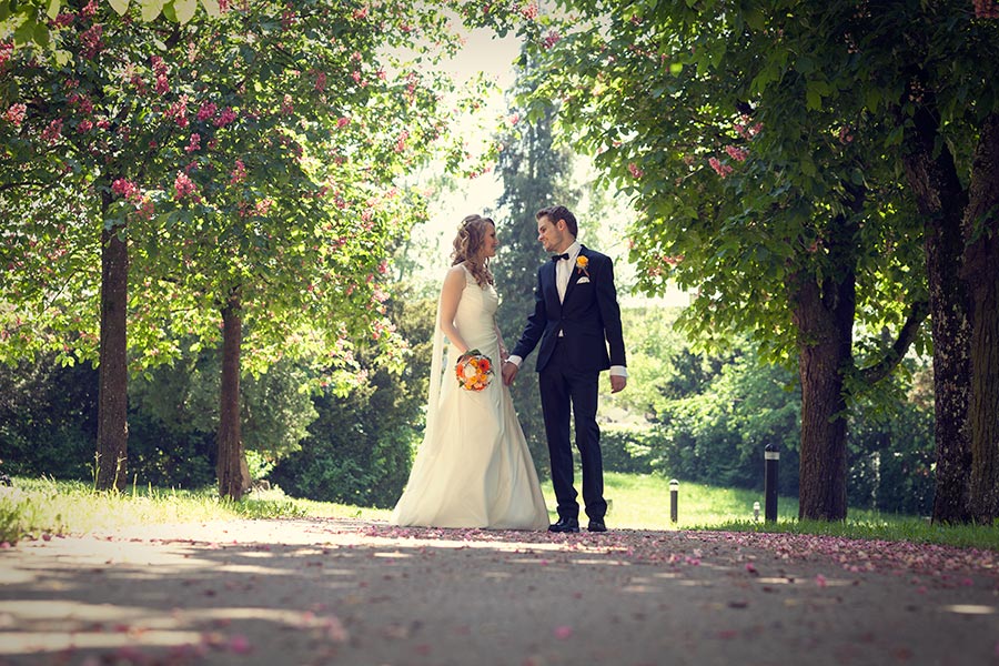 Hochzeitsfotograf Herrenberg, im Park des Erholungsheims in Gültstein