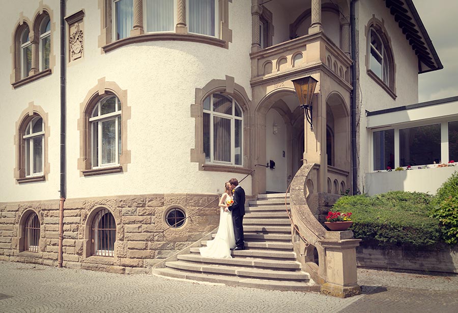 Hochzeitsfotograf Herrenberg, im Park des Erholungsheims in Gültstein